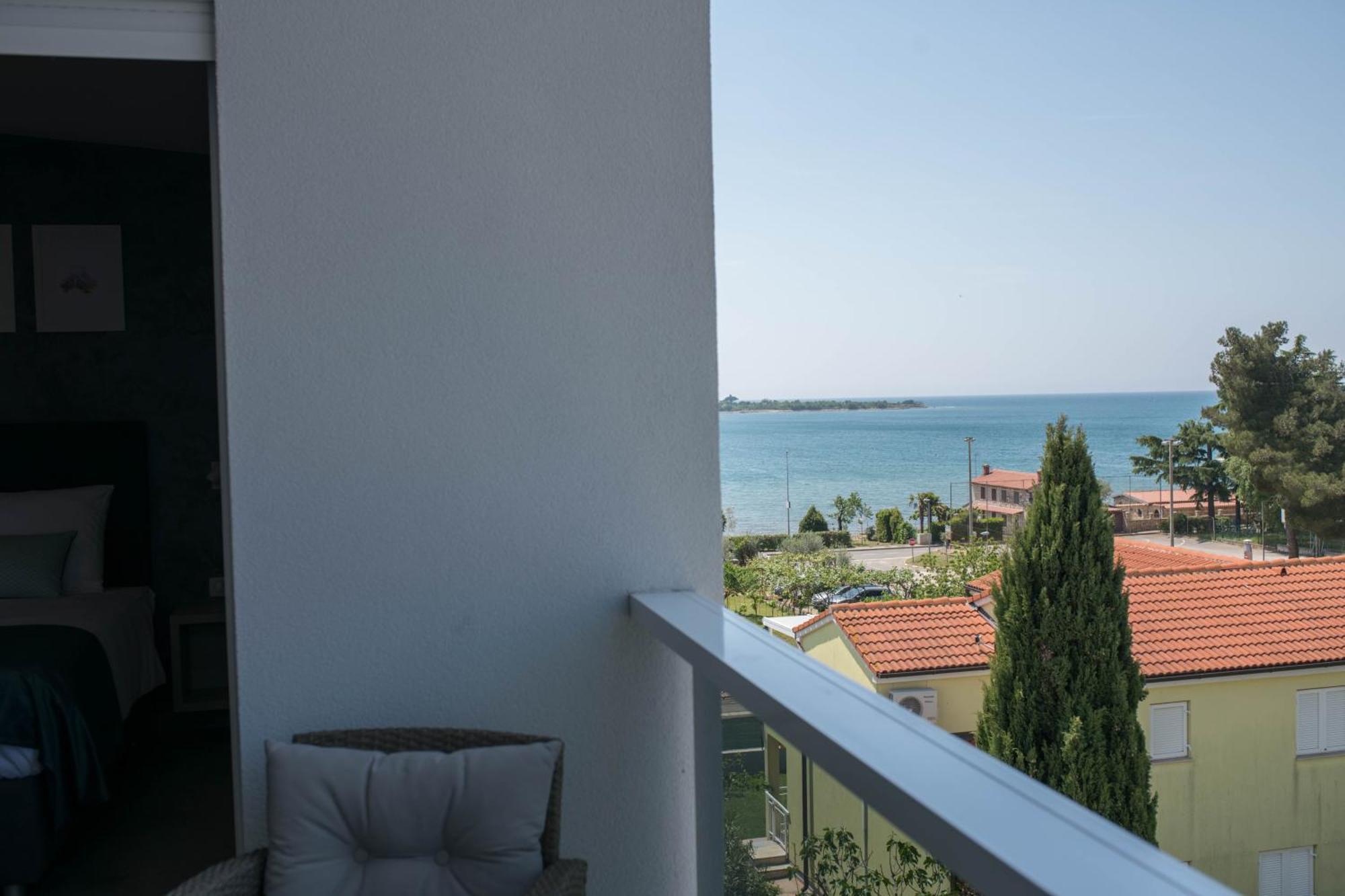 Appartement A&v