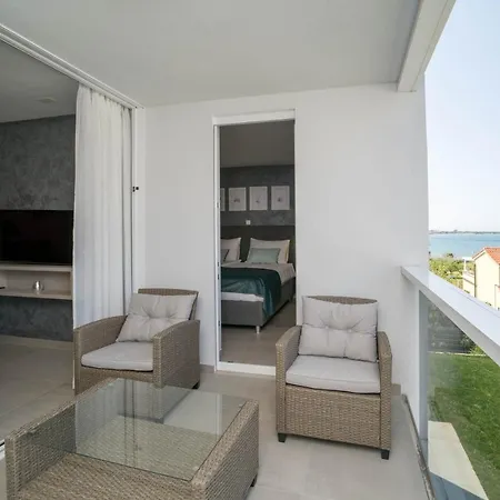 A&V Residence Novigrad Istria Extérieur photo
